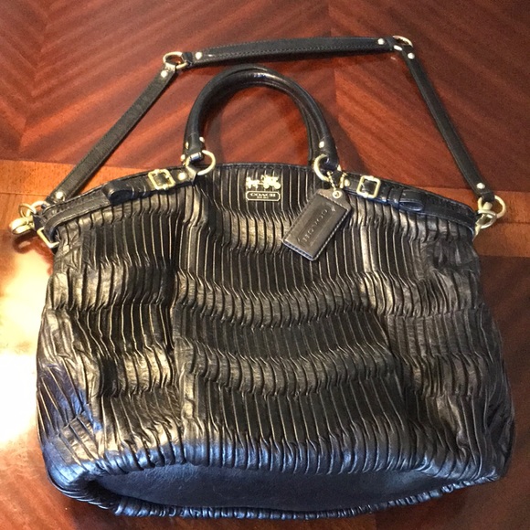 Coach Handbags - Coach Lindsey black gathered leather purse